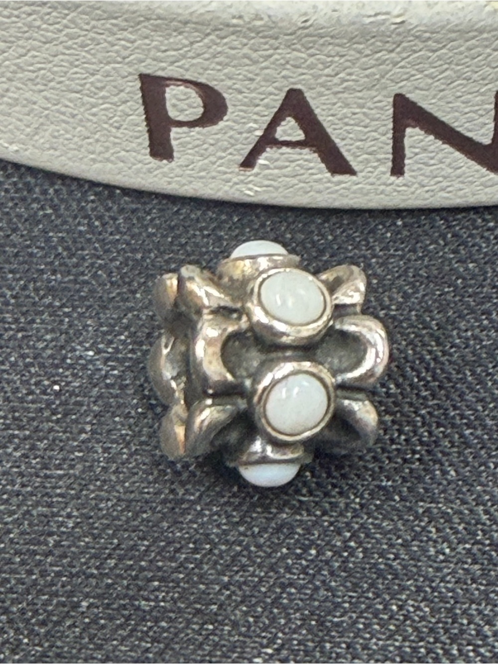 Authentic PANDORA FORGET ME NOT WHITE AGATE CHARM Silver